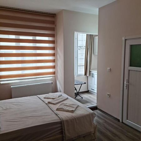 Taksim 52 Aparthotel Istanbul Bagian luar foto