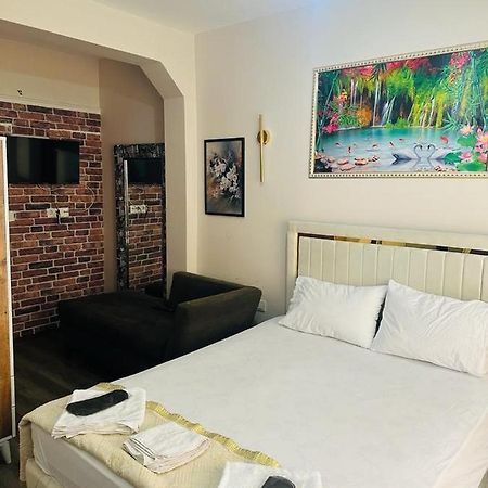 Taksim 52 Aparthotel Istanbul Bagian luar foto