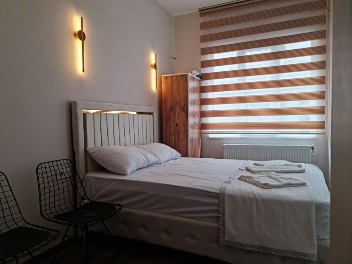 Taksim 52 Aparthotel Istanbul Bagian luar foto