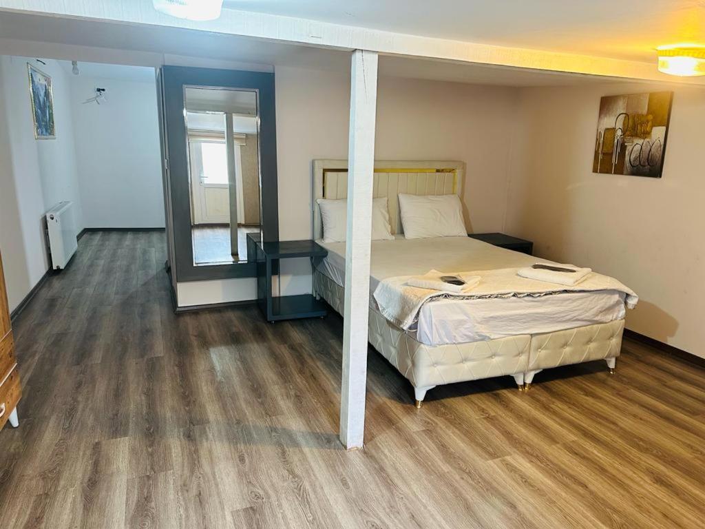 Taksim 52 Aparthotel Istanbul Bagian luar foto