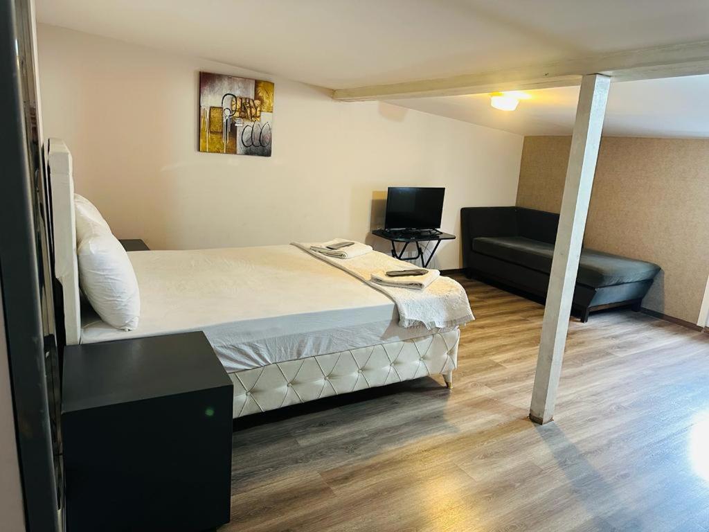 Taksim 52 Aparthotel Istanbul Bagian luar foto