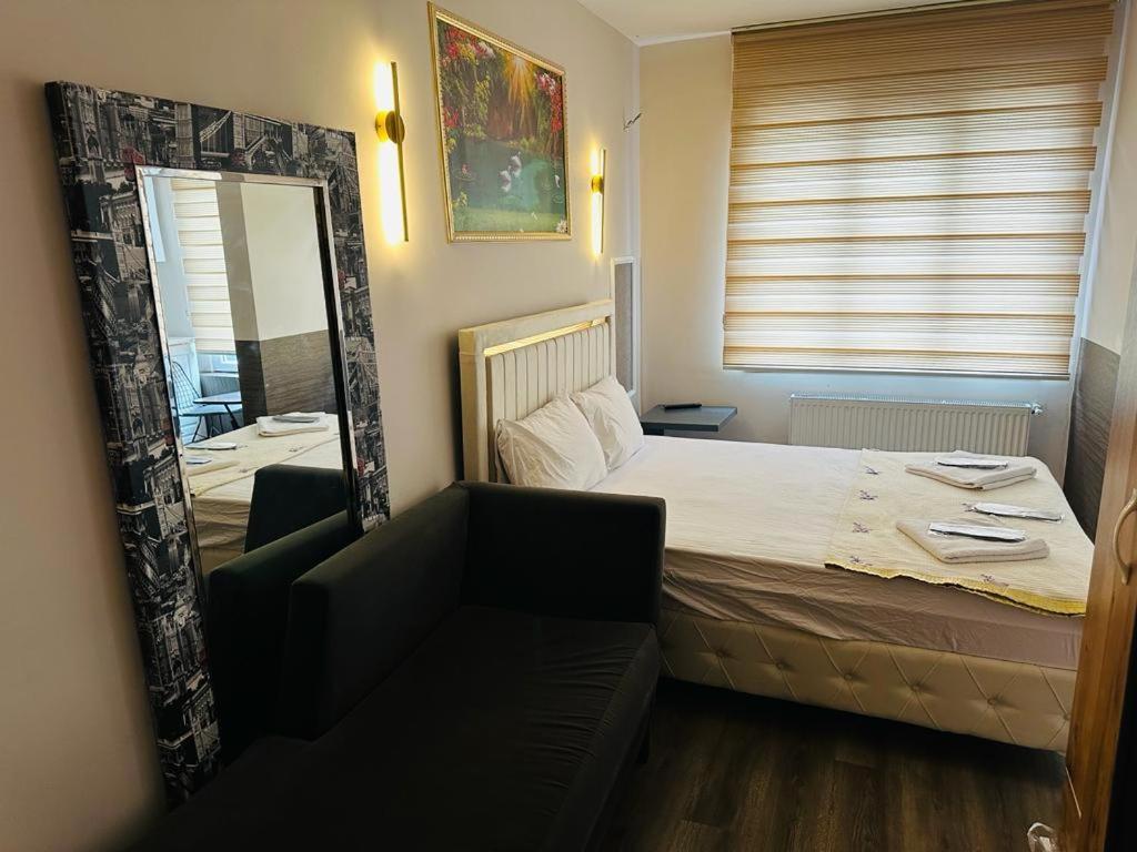 Taksim 52 Aparthotel Istanbul Bagian luar foto